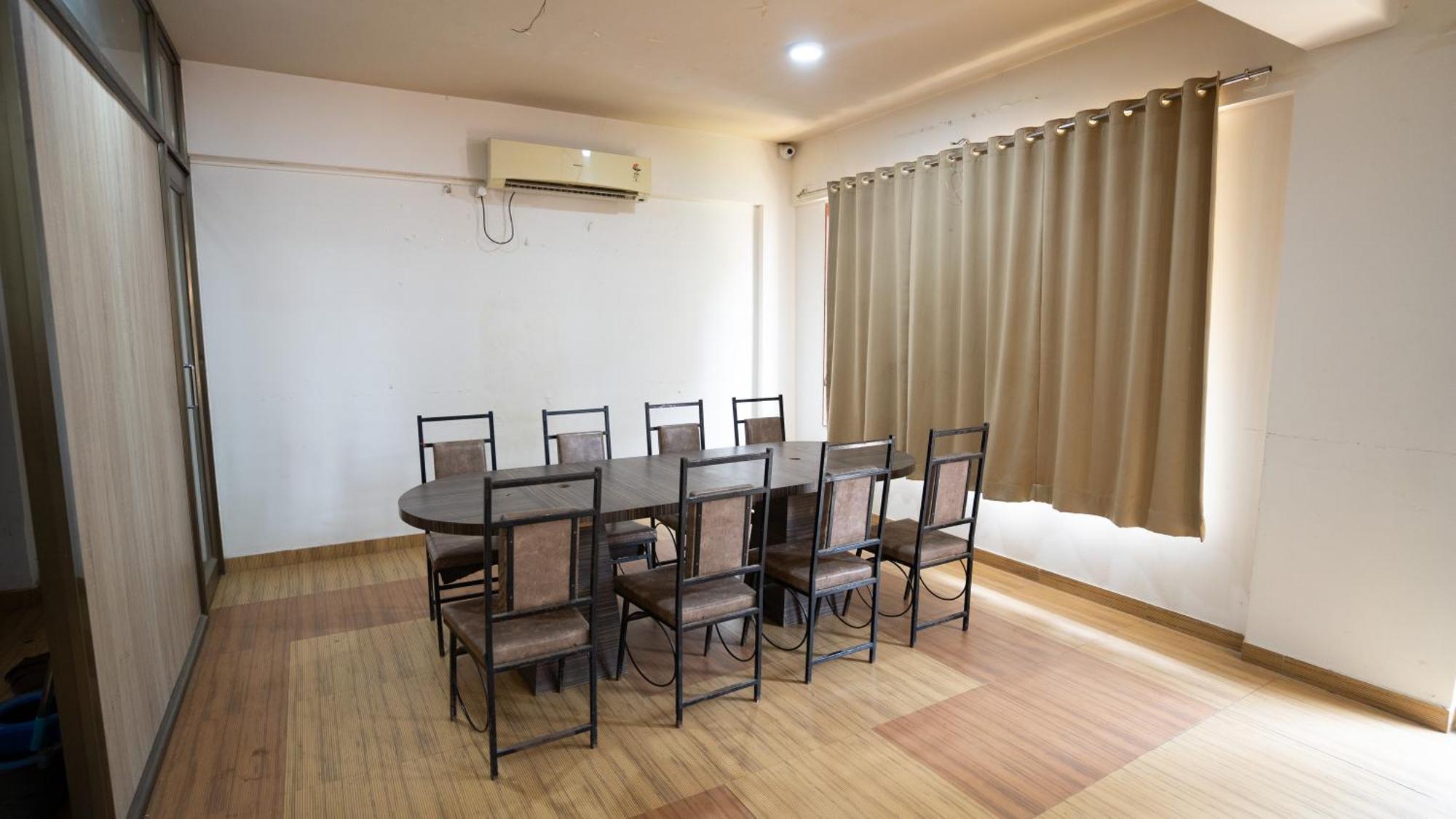 Ruturaj Inn アリバグ エクステリア 写真