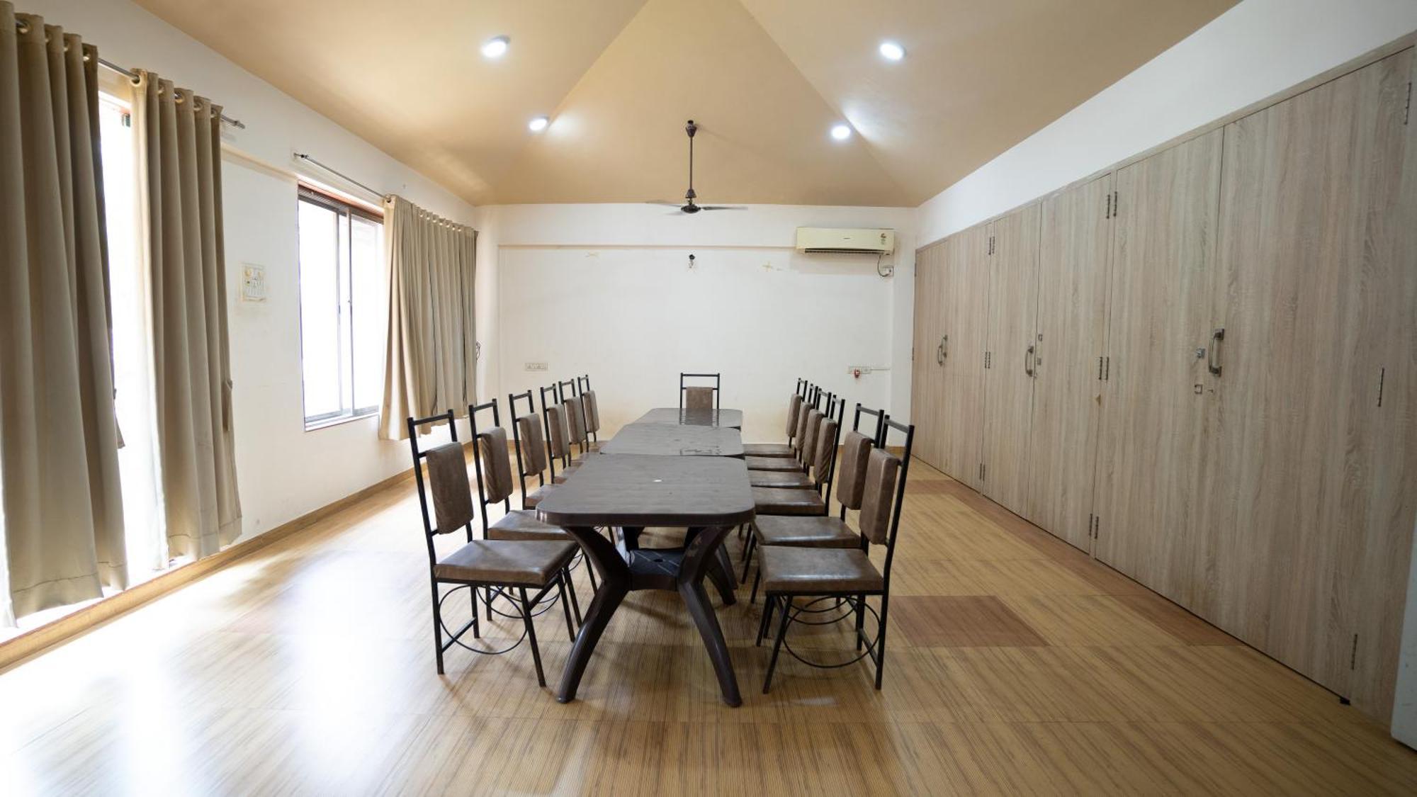 Ruturaj Inn アリバグ エクステリア 写真